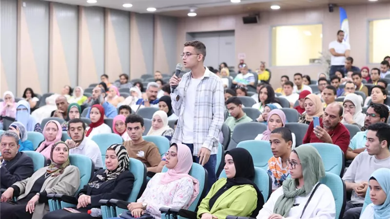 وزير الاتصالات يستعرض أهم المهارات المطلوبة فى سوق العمل