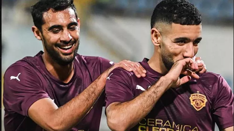 الرمادي يكشف موقف القندوسي.. وحقيقة انتقال بيكهام وريان للزمالك