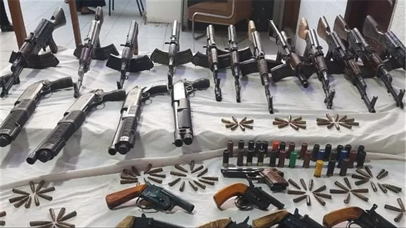 ضبط 115 سلاحا ناريا وتنفيذ 530 حكما قضائيا متنوعا في حملة أمنية بأسيوط