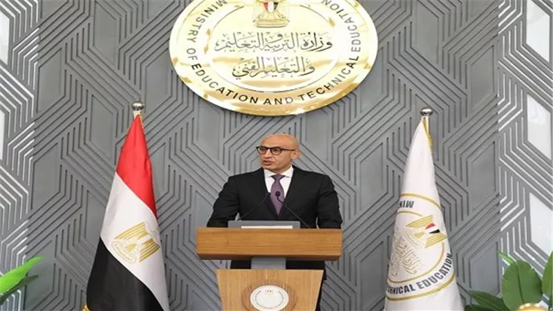 عقوبات قانونية رادعة.. وزير التعليم يواجه الدروس الخصوصية