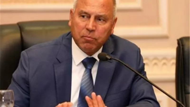 وزير الصناعة يحدد مهلة لتقنين أوضاع المصانع المخالفة