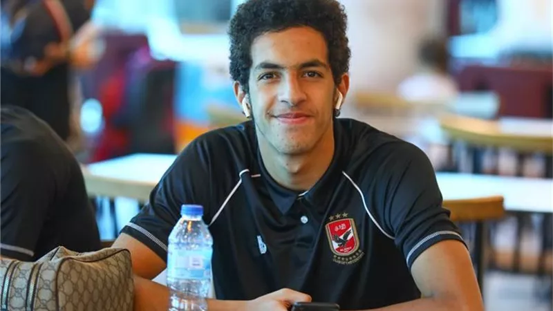 بعد تألقه .. شاهد محاولات الأهلي المبكرة في تجديد عقد مصطفى شوبير