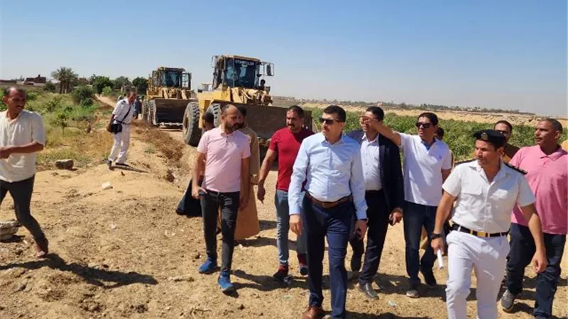 إزالة التعديات والإشغالات الواقعة على 202 فدان بمدينة سفنكس الجديدة