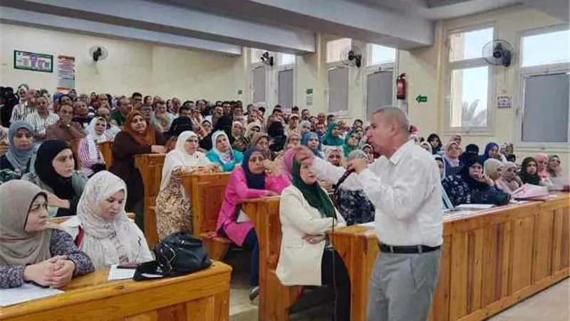 مدير تعليم دمياط: نعمل للوصول إلى عام دراسي بلا طلاب ضعاف