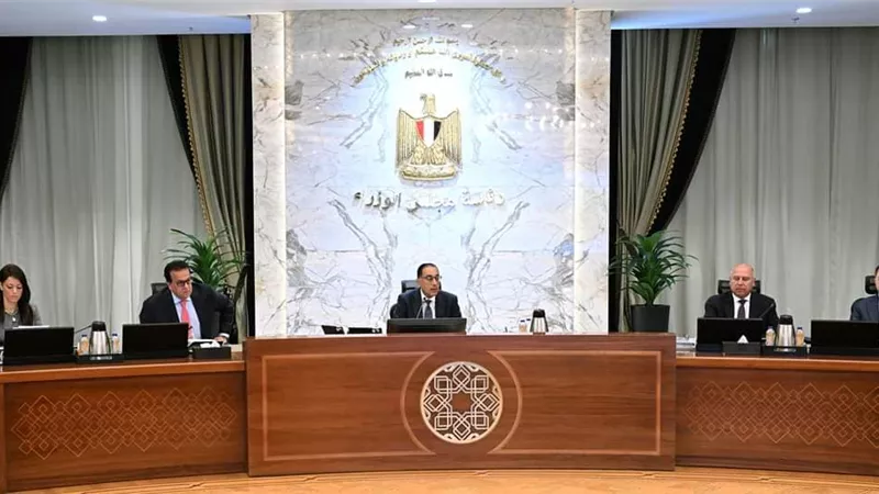 15 قرارا جديدا من الحكومة.. تعرف على التفاصيل