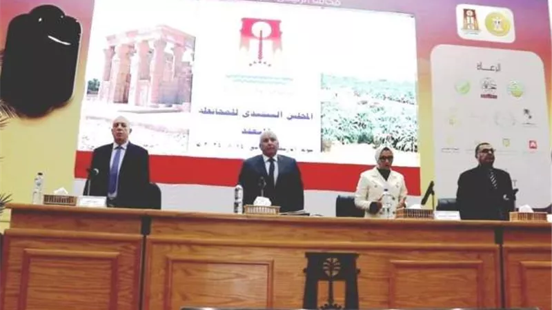 تنفيذي الوادى الجديد.. حظرنقل المعلمات خارج محال إقامتهم