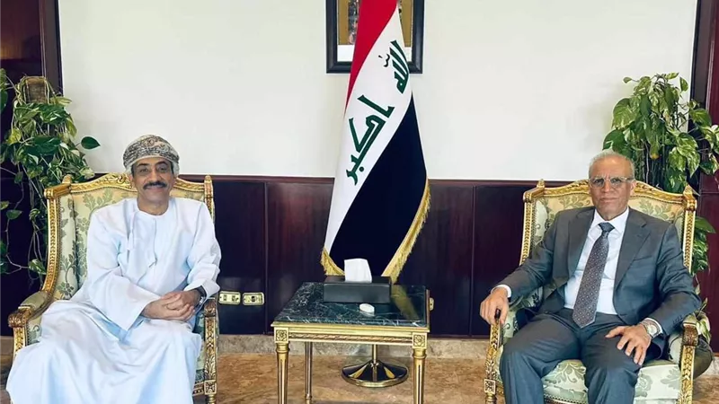 السفير العراقي يستقبل سفير سلطنة عمان في مصر