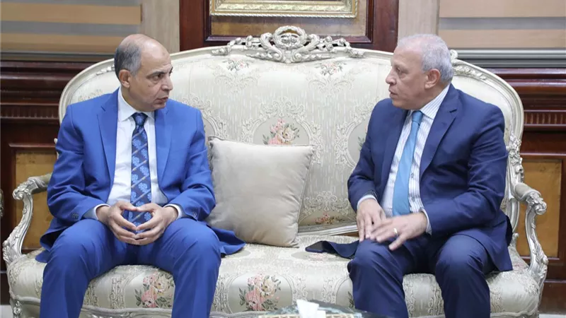 محافظ المنيا يعقد لقاءً تنسيقياً مع رئيس هيئة تنمية الصعيد