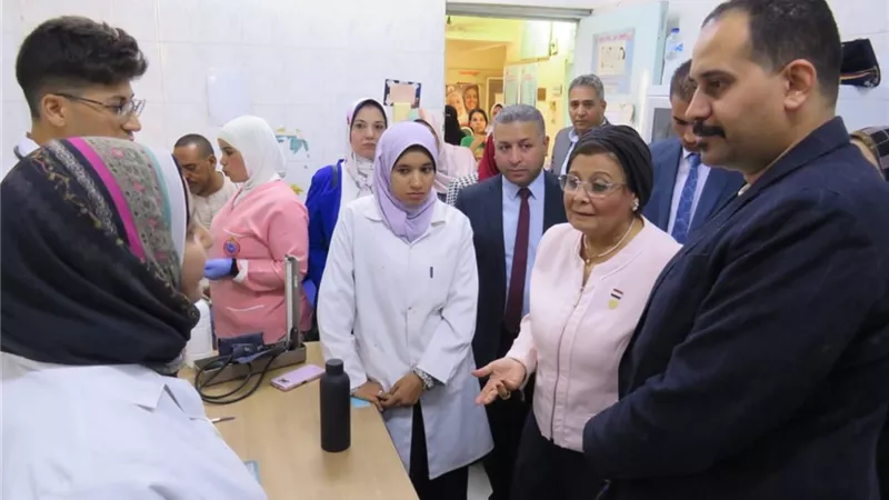 نائب وزير الصحة تتفقد وحدة صحة مدينة العمال بقنا
