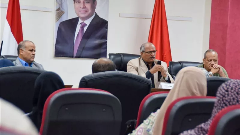 وكيل تعليم بورسعيد يشدد على سد عجز المعلمين وانهاء أعمال الصيانة