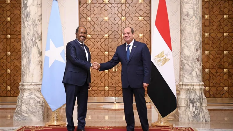 الرئيس السيسى يهنئ الصومال برفع العقوبات وفك الحظر المفروض عليها