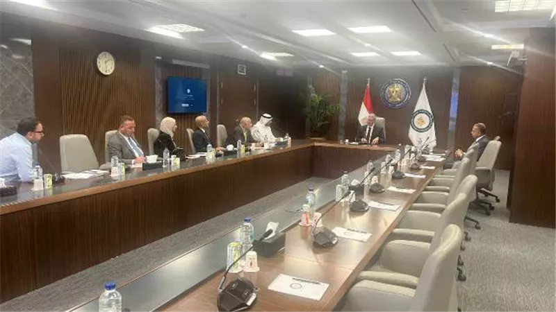 وزير البترول يلتقي عددا من أعضاء مجلس النواب لتعزيز قنوات التواصل