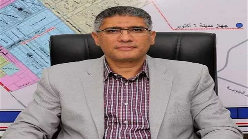 محافظ الجيزة يعتمد حركة ترقيات لـ 329 موظفا بالديوان العام والأحياء والمراكز