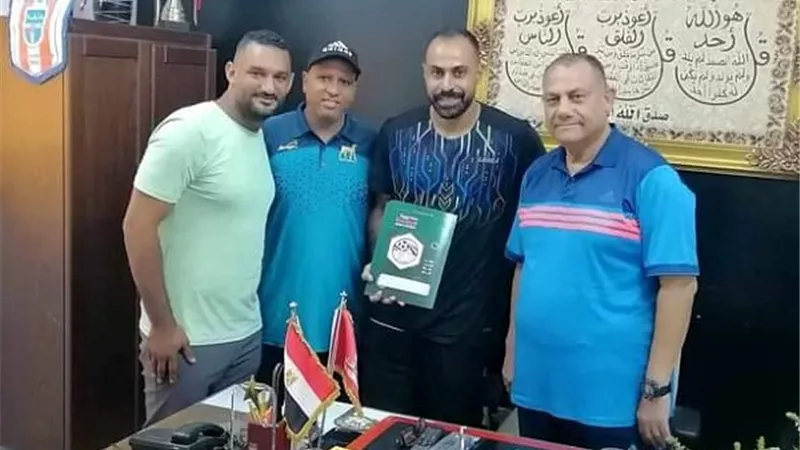 مصر للتأمين يتعاقد مع اسلام أنور حارس الشرطة