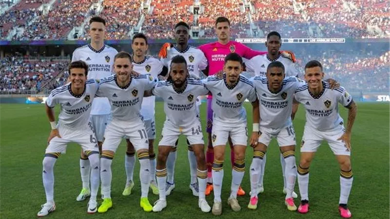 رسميا.. لوس أنجلوس جالاكسى الأمريكى يعلن ضم ماركو رويس