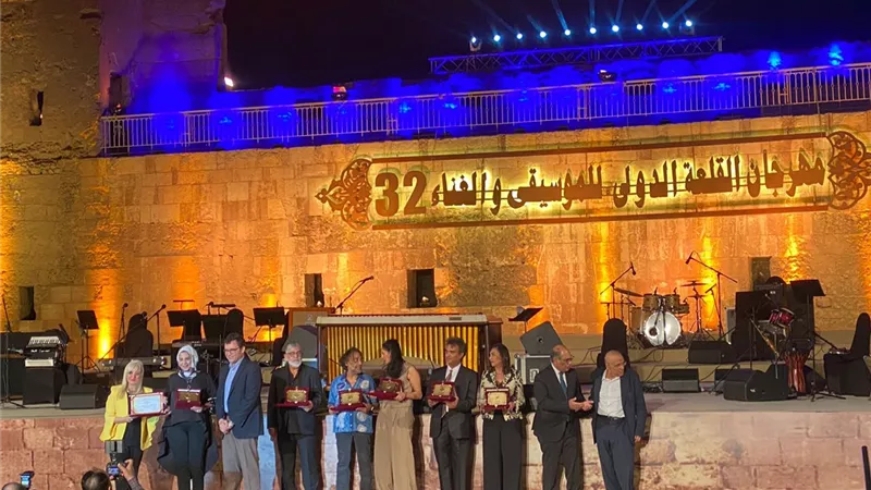 وزير الثقافة يكرم 11شخصية في الدورة ٣٢ من مهرجان القلعة