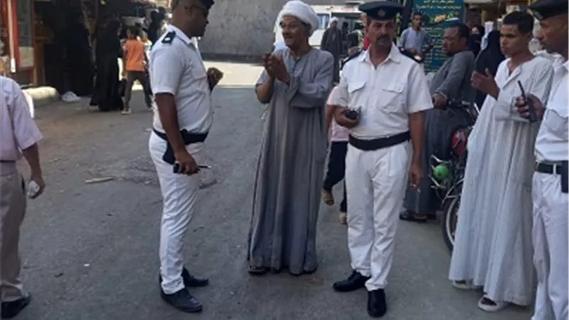 ٨٢ محضر وإزالة إدارية فى حملة مرافق بمدينة الأقصر
