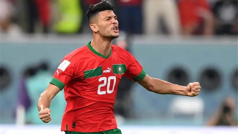 نجم دفاع المغرب يقترب من ارتداء تي شيرت الأهلي