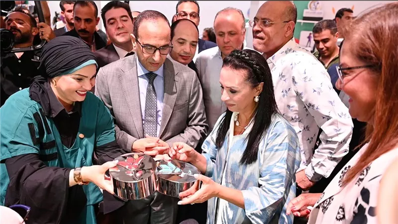 وزيرة التضامن:بنك ناصر نجح في تمويل أكثر من 28 ألف مشروع بـ