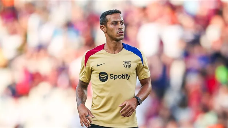 برشلونة يعلن رسميا رحيل ألكانتارا عن جهاز هانز فليك ويحدد البديل