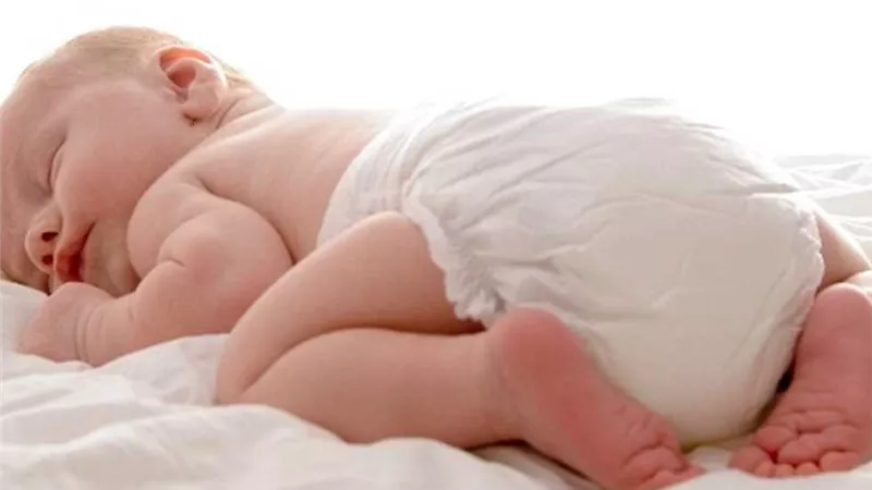 خطوات لعلاج الإمساك عند الرضيع