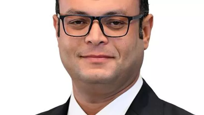 وزير الإسكان يتابع موقف تنفيذ مشروع تطوير 
