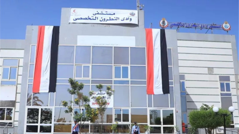 بينهم رضيعة و4 أطفال..إصابة 9 فى تصادم بصحراوى وادى النطرون