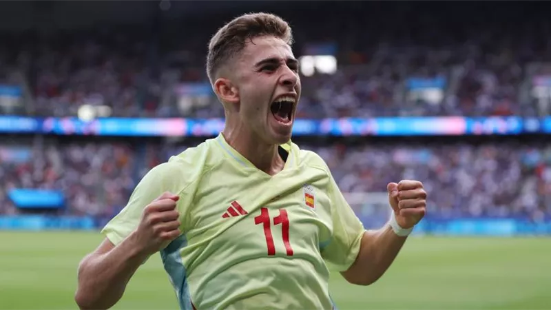 برشلونة يستقر على تجديد عقد فيرمين لوبيز 4 مواسم