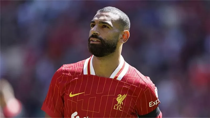 محمد صلاح ينتظر رقما تاريخيا اليوم أمام إيبسويتش تاون