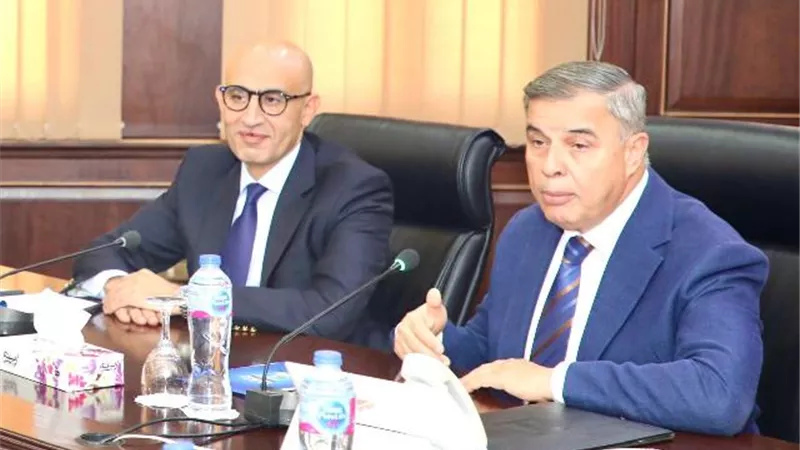 عبد اللطيف:نعمل على علاج التحديات للارتقاء بالعملية التعليمية