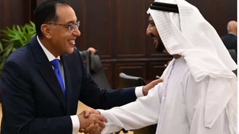 رئيس الوزراء يلتقي وزير الصناعة الإماراتى لبحث سبل تعزيز أوجه ومجالات التعاون المُشتركة