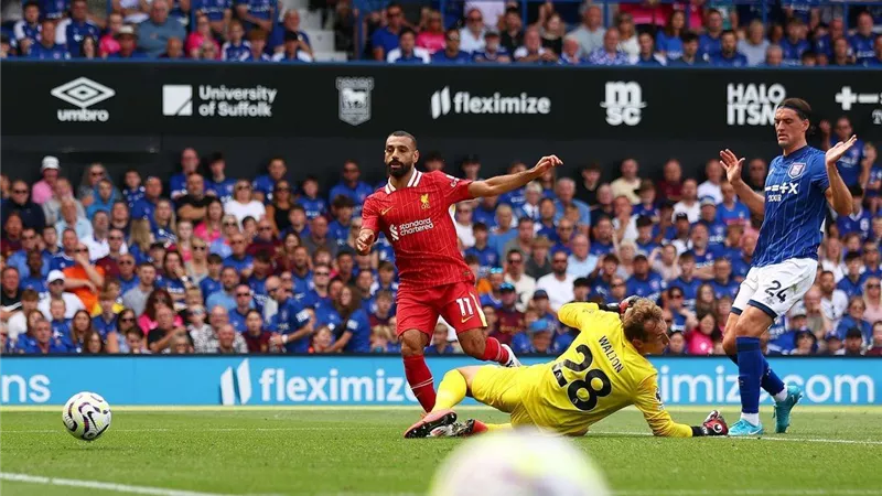 محمد صلاح رجل مباراة ليفربول وإيبسويتش تاون باختيار الجماهير