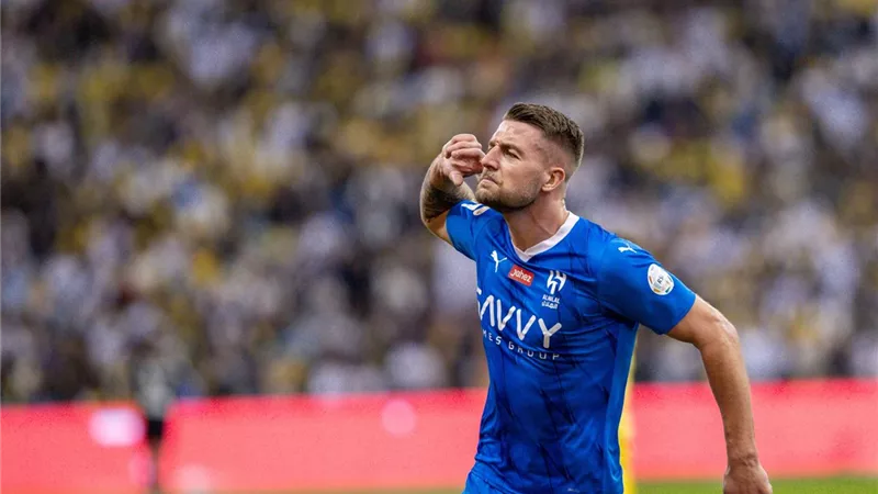 سافيتش يسجل هدف تعادل الهلال أمام النصر بالسوبر السعودي .. فيديو
