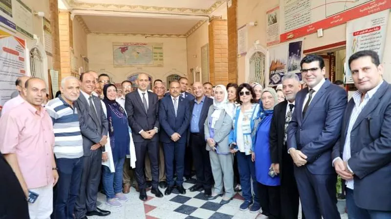 وزير التعليم ومحافظ الشرقية يتفقدان مدرستين بالزقازيق
