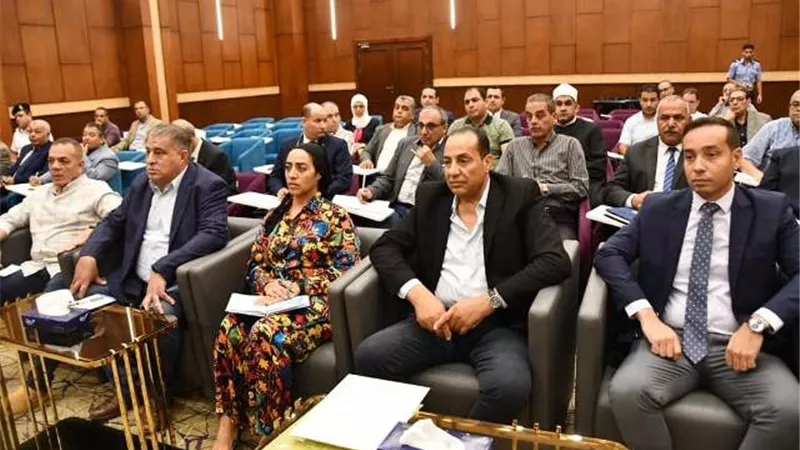 محافظ جنوب سيناء يضع أسس المرور والتفتيش على المدن