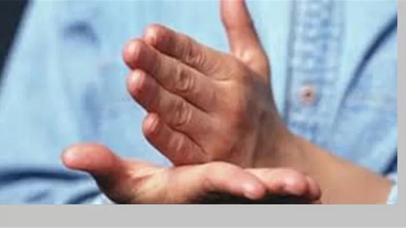 حكم اشارة الاخرس بالقرآن وهو جنب وهذا بناء صحة صلاته