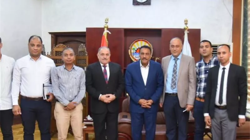 لجنة التفتيش والمتابعة وتقييم الأداء تزور مطروح