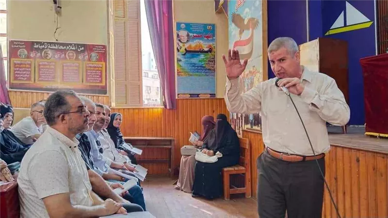 مدير تعليم دمياط يكشف لدينا طلاب بالإعدادية لا يجيدون القراءة
