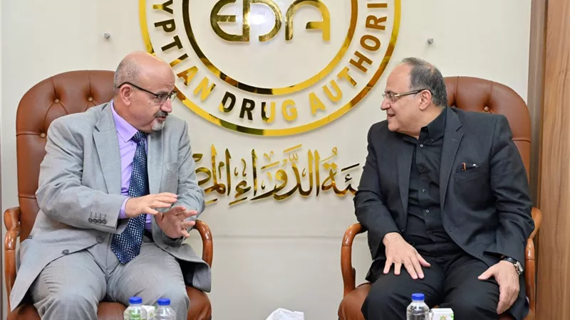 رئيس هيئة الدواء يلتقي أعضاء منظمة الصحة العالمية مكتب مصر