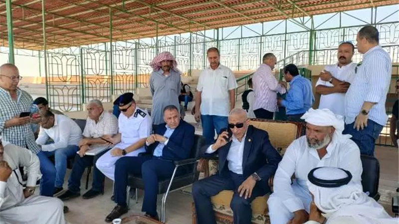 محافظ شمال سيناء يتفقد نادي الهجن الرياضي بالعريش