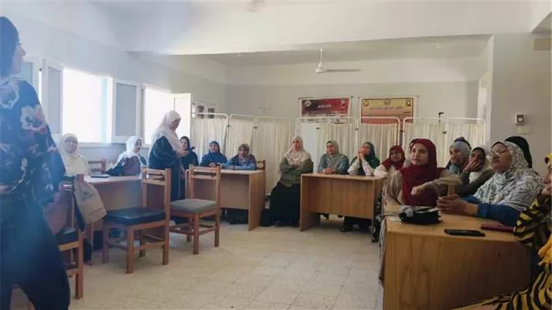 صحة جنوب سيناء تعقد دورة للعاملين بمدرسة التمريض عن الامان الحيوى