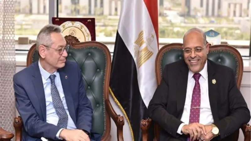 وزير العمل: الدولة تشجع على الإستثمار وتحقيق المزيد من الأمان الوظيفي للعامل