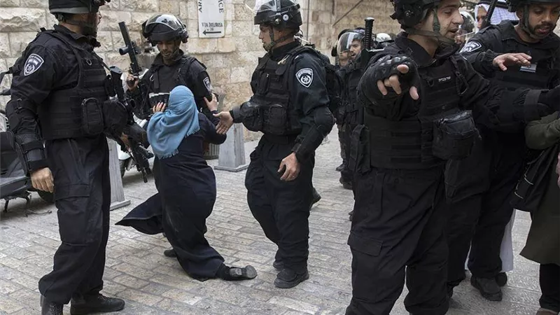 الاحتلال يعتقل فلسطينية من مدينة رام الله