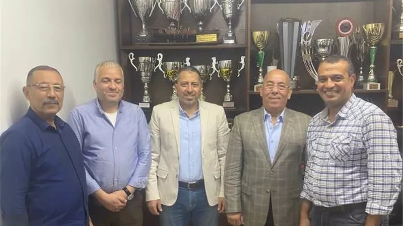 أمين صندوق نادى جرين هيلز الشروق يحصل على الحزام الأسود 3 دان صور