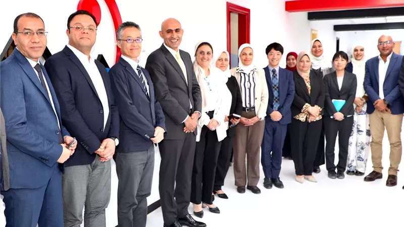 عبداللطيف يترأس اجتماع وحدة ادارة المدارس المصرية اليابانية