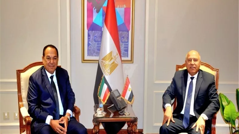 الوزيريبحث مع السفيرالكويتي التعاون في الصناعة والنقل واللوجستيات