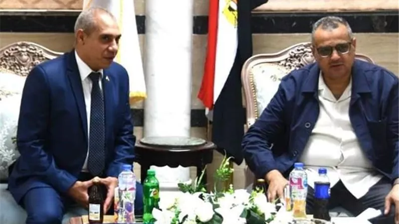 محافظ حنوب سيناء يتفقد مطار طابا ويتابع الموقف التنفيذي
