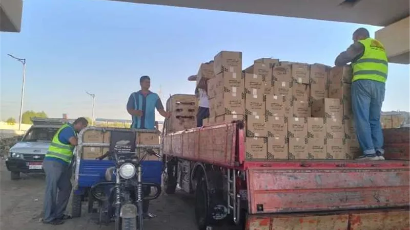 نهضة بنى سويف تتكفل ٣٠%من قيمة كراتين المواد الغذائيه لبنك الطعام