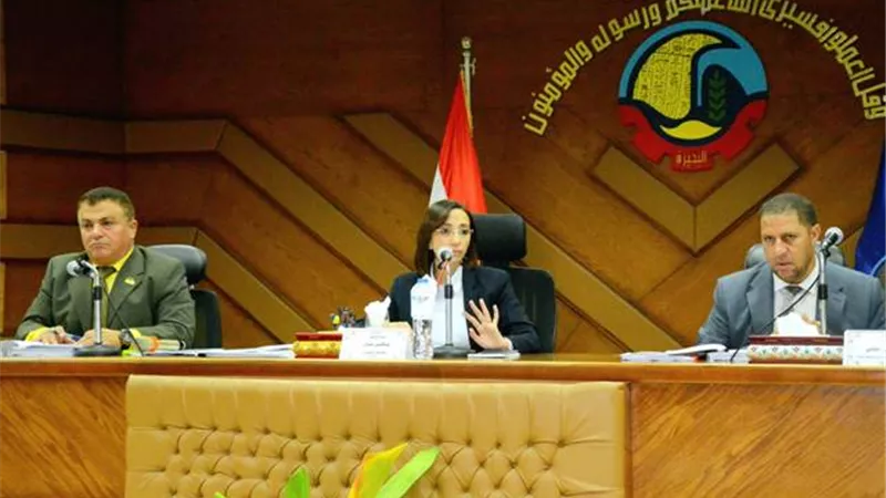 حرق القش والتعديات وترشيد الاستهلاك على طاولة المجلس بالبحيرة