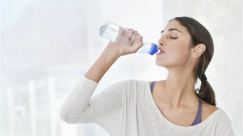 5 أسباب تجعل شرب الماء ضروريا للتخلص من الوزن الزائد